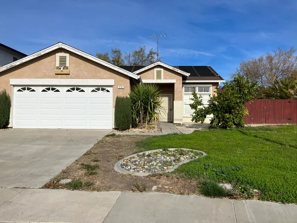 $2,495 | 231 Blackwood Avenue, Lathrop, CA 95330