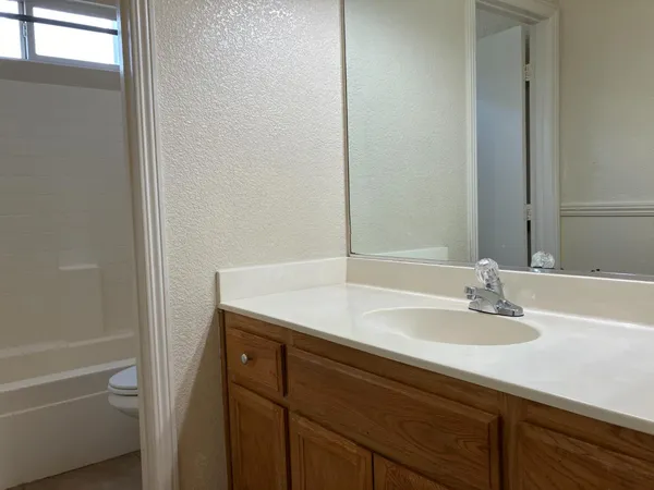 $2,495 | 231 Blackwood Avenue, Lathrop, CA 95330