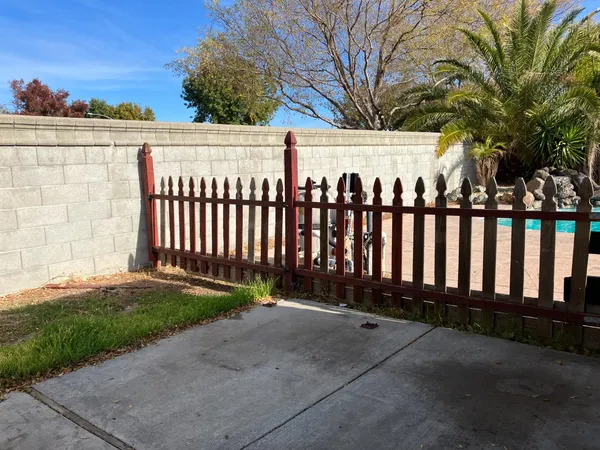 $2,495 | 231 Blackwood Avenue, Lathrop, CA 95330