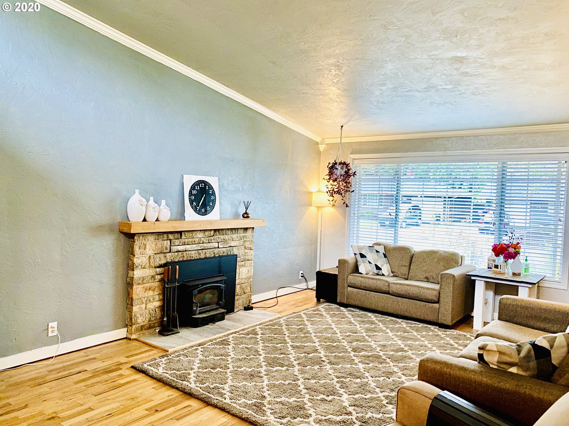 1319 Quinalt Street Springfield, OR 97477 - Photo 4 of 28