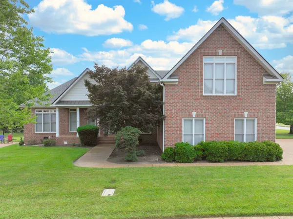$524,900 | 5887 Seven Pts Trace, Hermitage, TN 37076