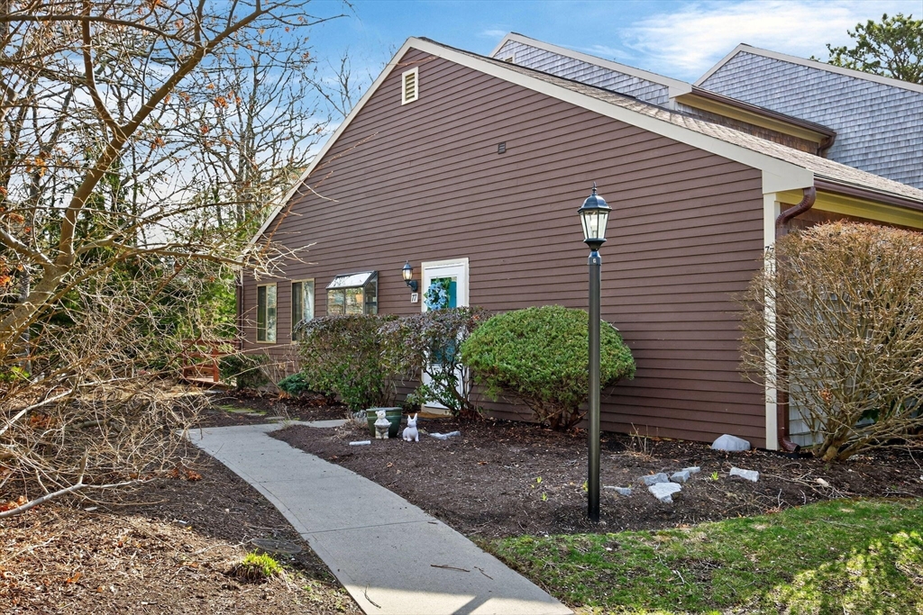 77 Round House Road, Unit 77 Bourne, MA 02532 - Photo 4 of 32 Gallery Image 4