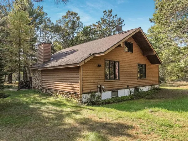 $450,000 | 11022 West Arrow Road, Hayward, WI 54843