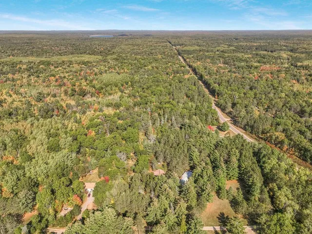 $460,000 | 11022 West Arrow Road, Hayward, WI 54843