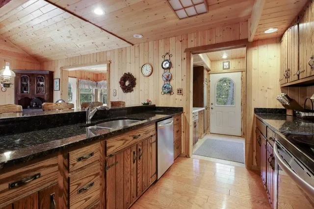 $460,000 | 11022 West Arrow Road, Hayward, WI 54843