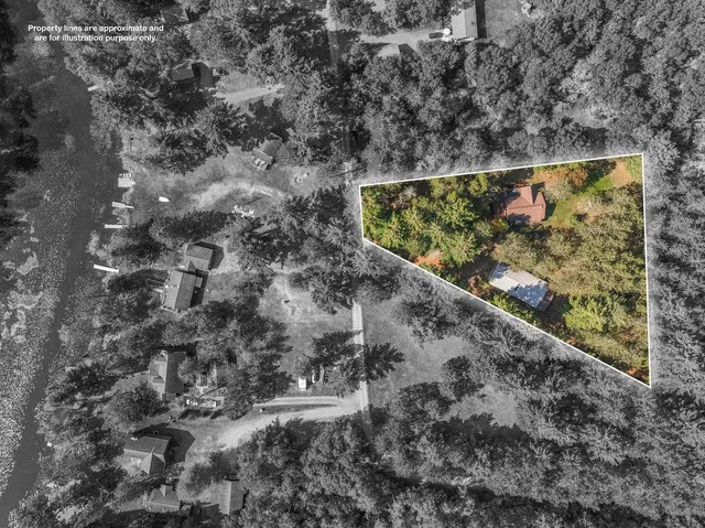 $460,000 | 11022 West Arrow Road, Hayward, WI 54843