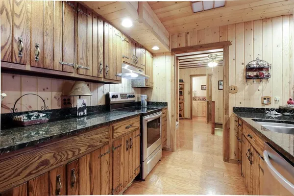 $450,000 | 11022 West Arrow Road, Hayward, WI 54843