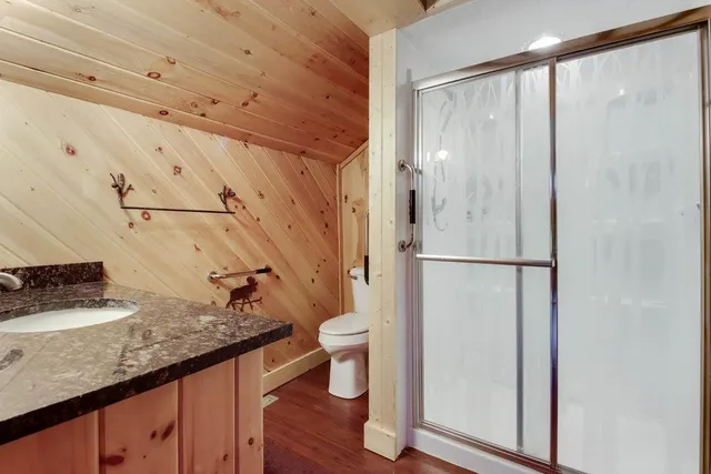 $460,000 | 11022 West Arrow Road, Hayward, WI 54843