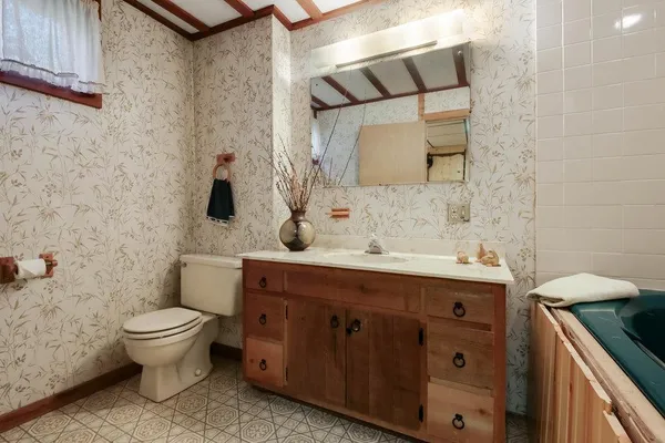 $450,000 | 11022 West Arrow Road, Hayward, WI 54843