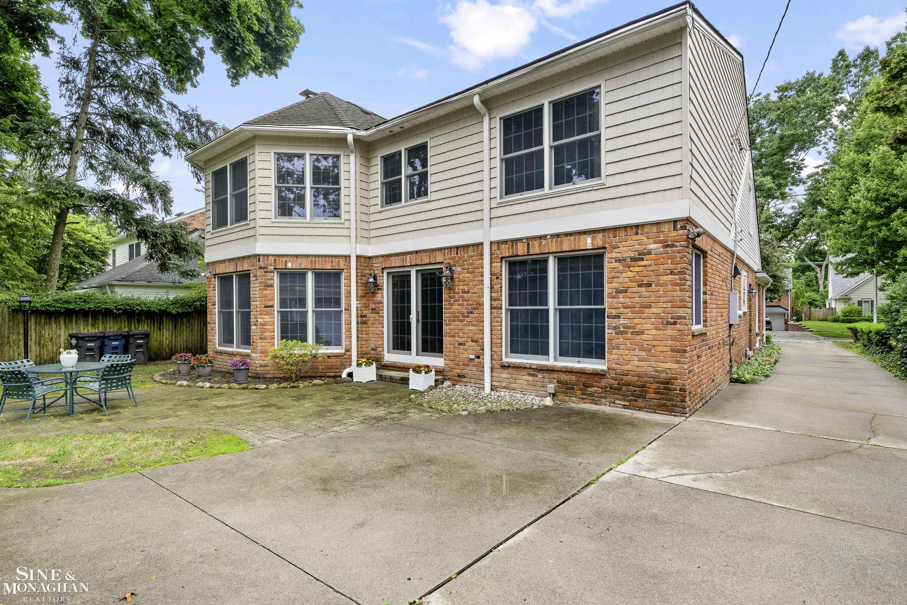 388 Lincoln Road Grosse Pointe, MI 48230 - Photo 45 of 57 50179331-7d436b6c-df67-4c6d-a2f7-8dd1e4a41cca.JPG