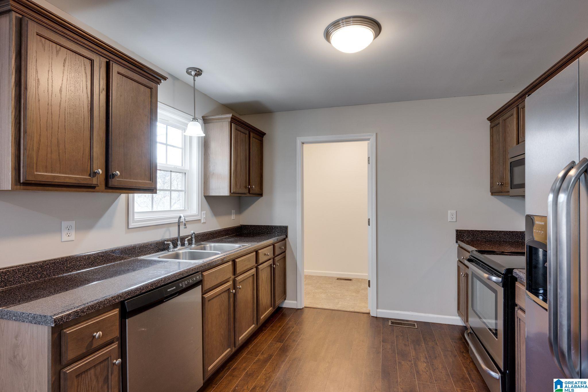 9330 Old Stouts Road Warrior, AL 35180 - Photo 10 of 28