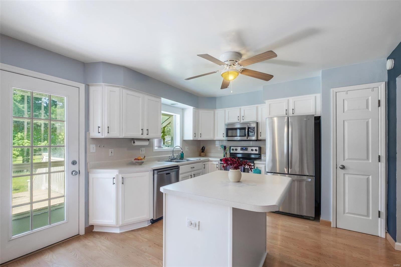4780 Butler Hill Road St. Louis, MO 63128 - Photo 12 of 43 Gallery Image 12