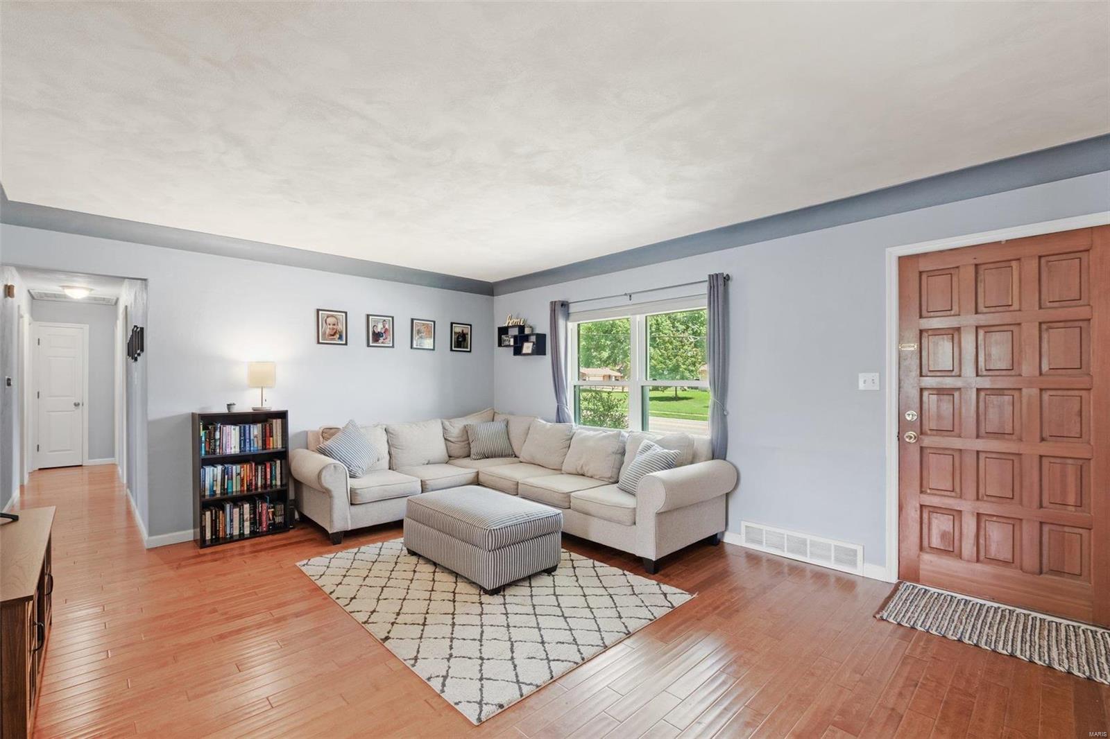 4780 Butler Hill Road St. Louis, MO 63128 - Photo 4 of 43 Gallery Image 4