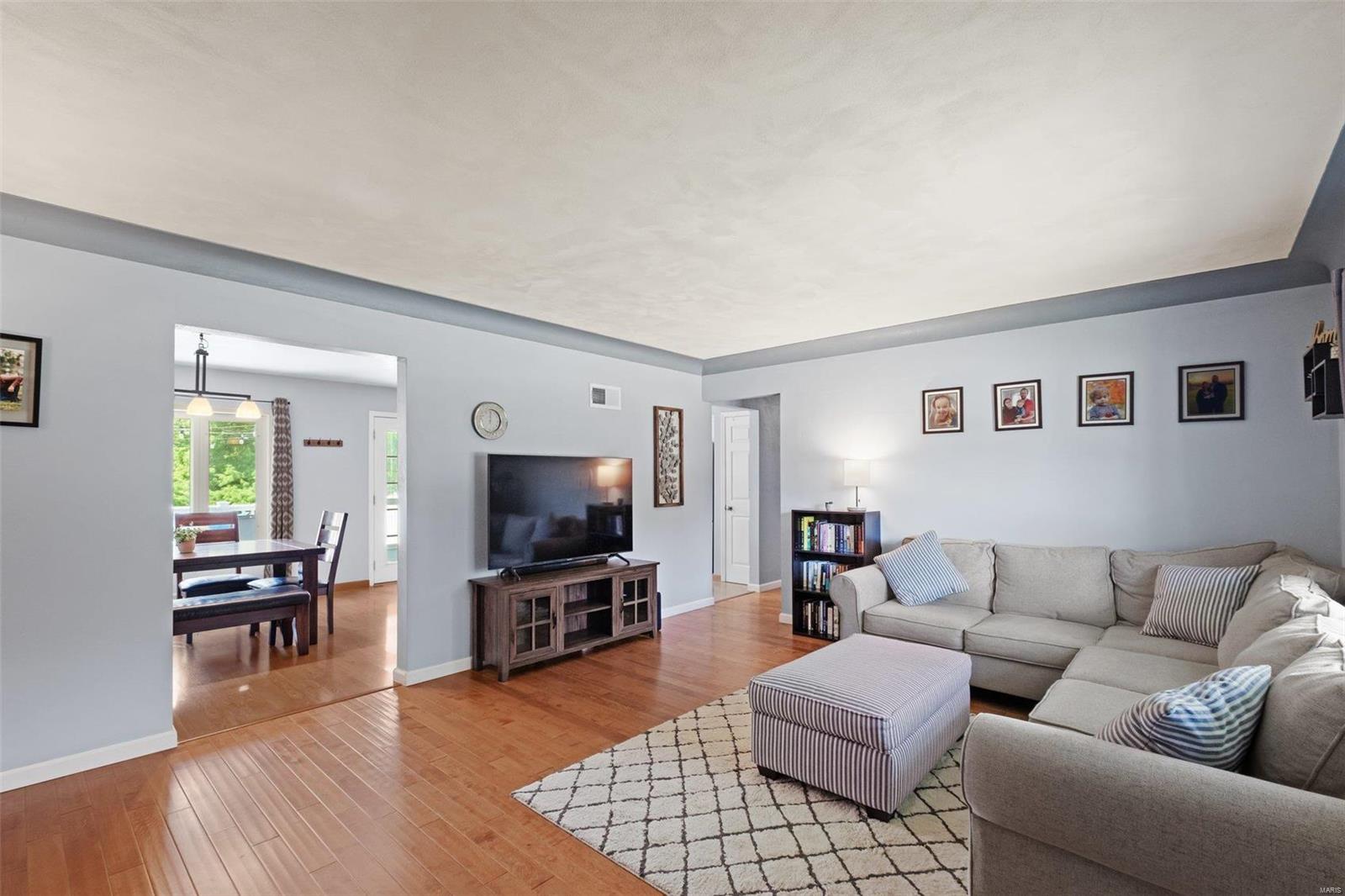 4780 Butler Hill Road St. Louis, MO 63128 - Photo 5 of 43 Gallery Image 5