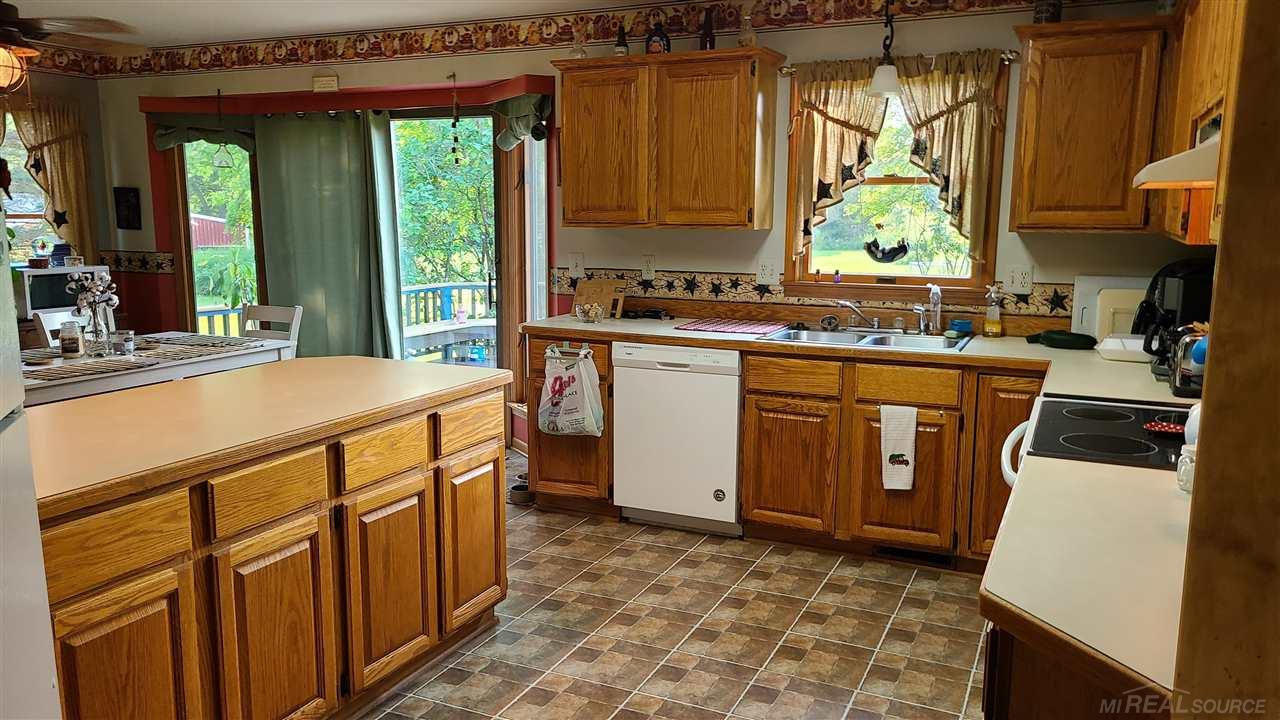7834 Wildcat Road Croswell, MI 48422 - Photo 16 of 44