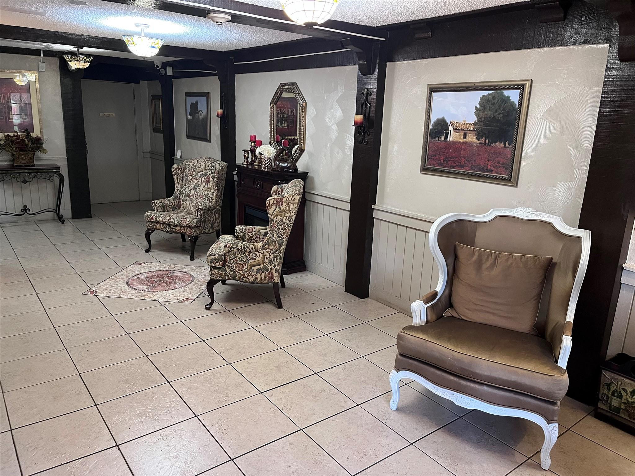 3670 Inverrary Drive, Unit 1F Lauderhill, FL 33319 - Photo 2 of 30 Photo 2