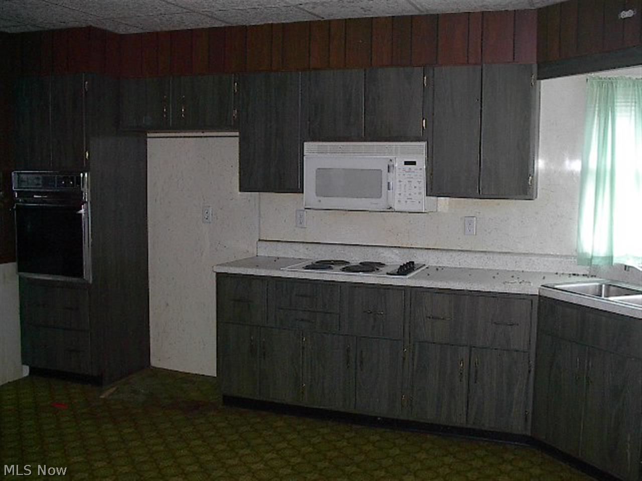 561 Bradys Ridge Road Wellsburg, WV 26070 - Photo 3 of 8 Gallery Image 3