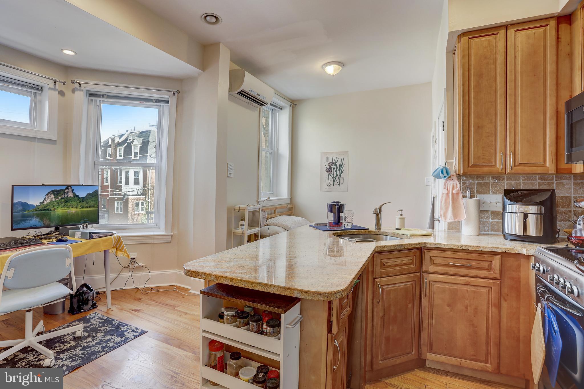 600 South 49th Street, Unit 2D Philadelphia, PA 19143 - Photo 3 of 16