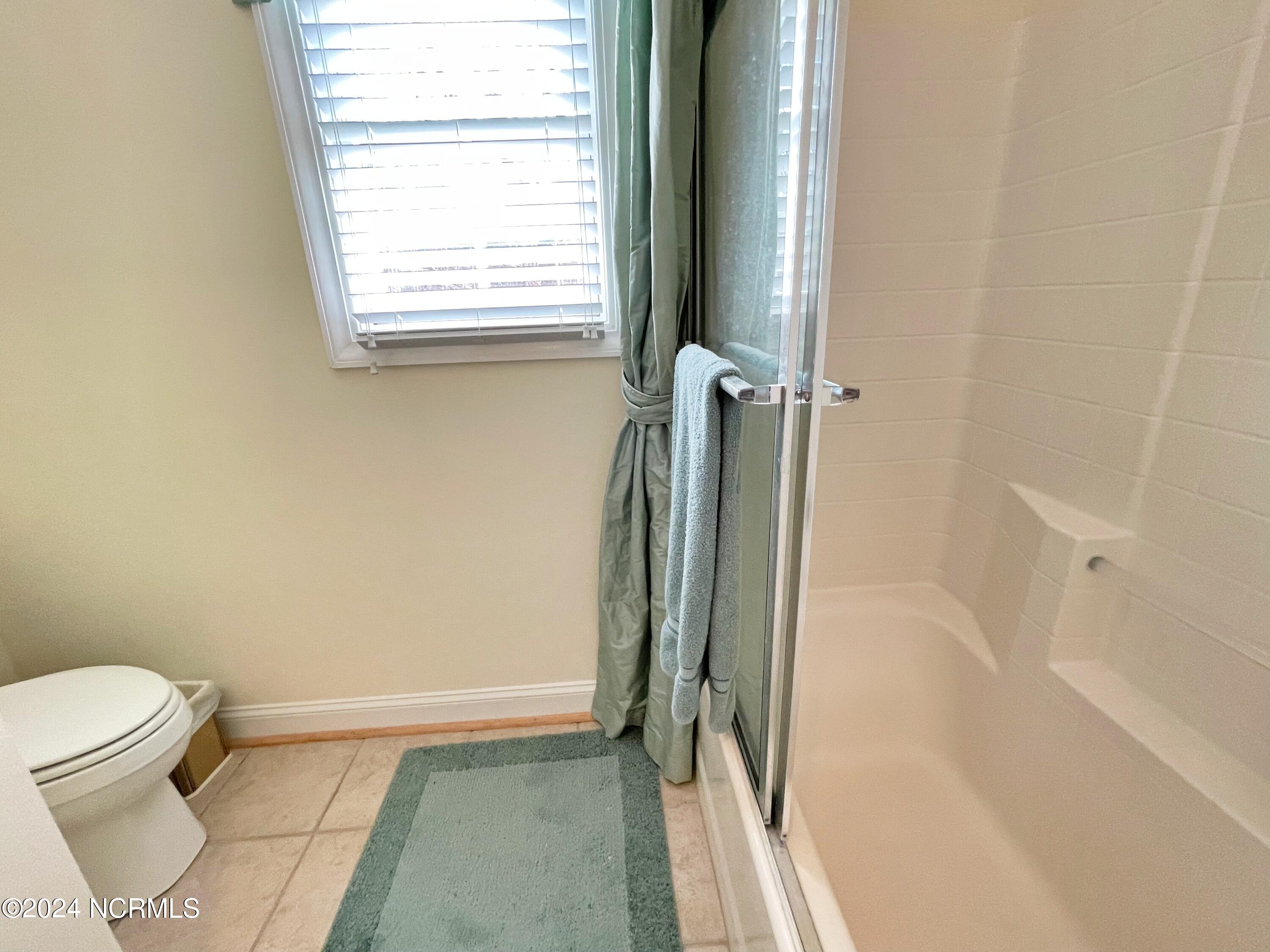 214 Nydegg Road New Bern, NC 28562 - Photo 56 of 76 TUB SHOWER COMBO