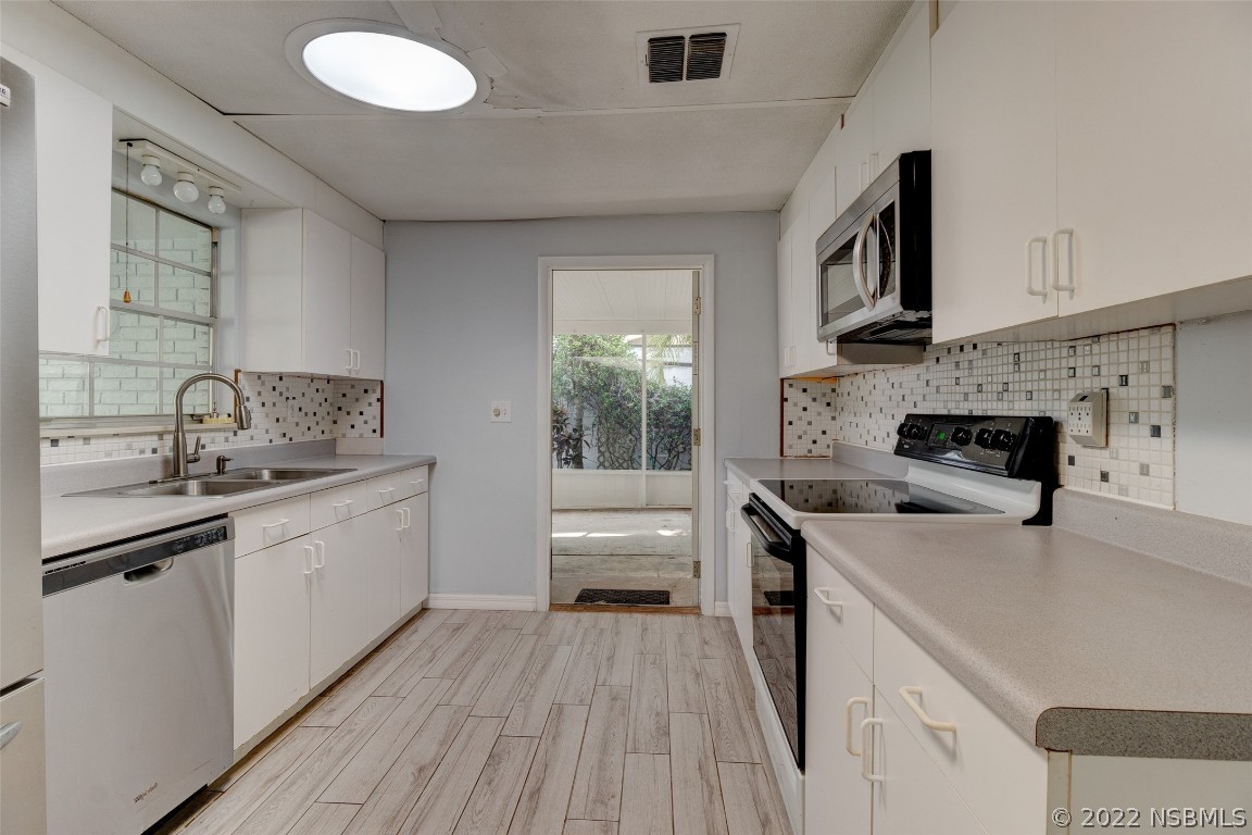 189 Hazelwood River Road Edgewater, FL 32141 - Photo 9 of 34 Gallery Image 9