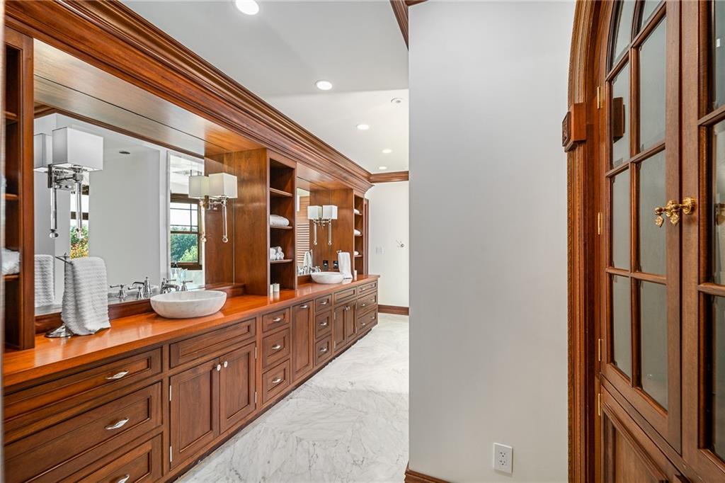 641 Hidden Meadows Lane Ligonier, PA 15658 - Photo 15 of 24 a large en suite bathroom with sink and mirror