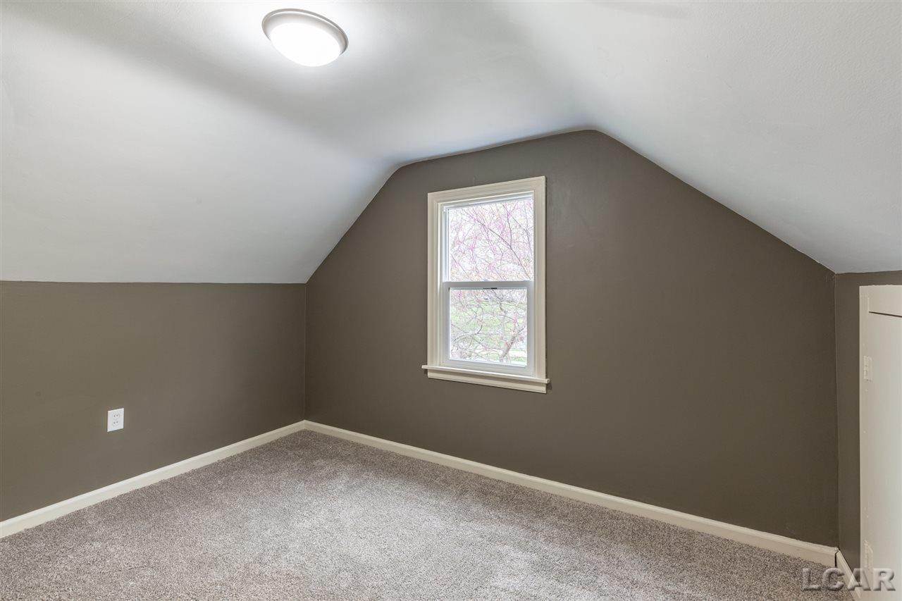 1062 Moore Road Adrian, MI 49221 - Photo 24 of 27 31378533-23.JPG