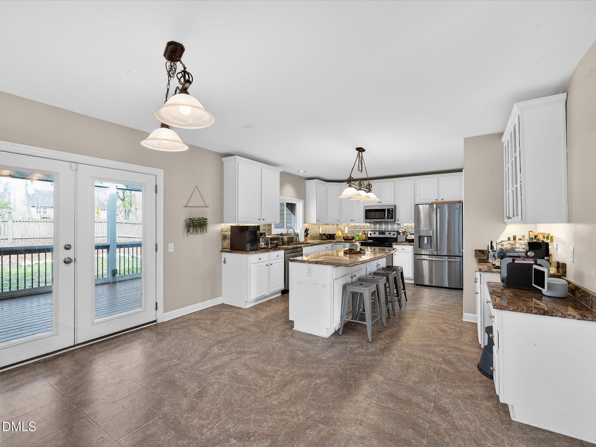 101 Strathburgh Lane Cary, NC 27518 - Photo 10 of 44 20-Kitchen