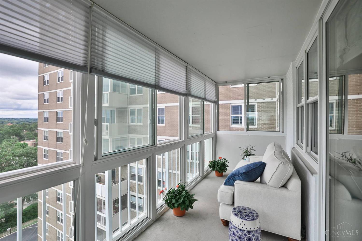 2444 Madison Road, Unit 912 Cincinnati, OH 45208 - Photo 17 of 29 Gallery Image 17