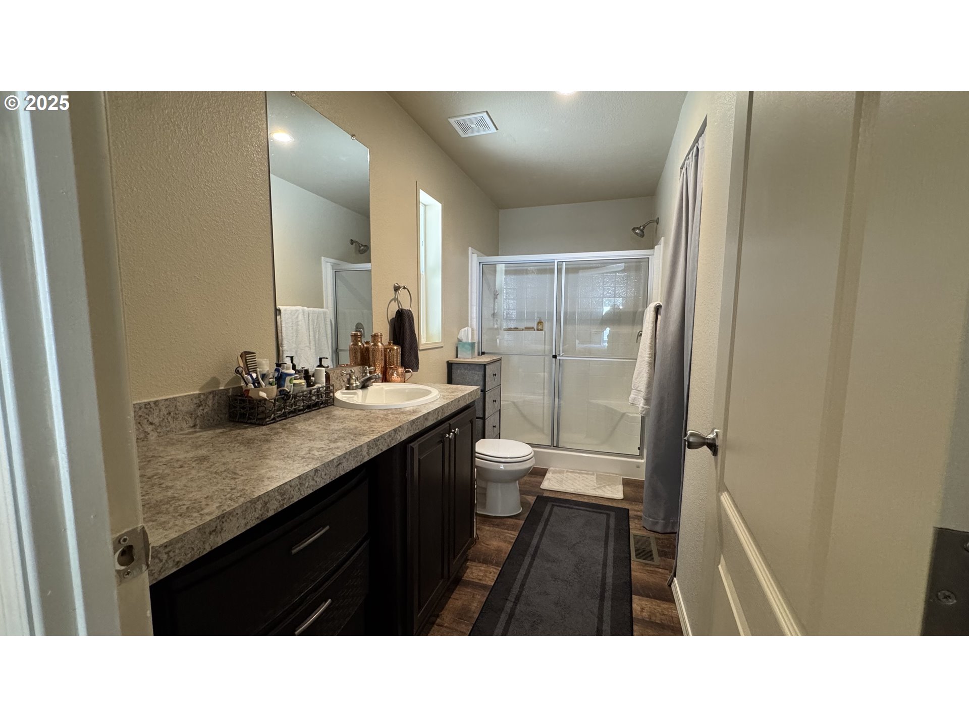 18331 South Heft Loop, Unit 6 Beavercreek, OR 97004 - Photo 11 of 22 Owner's Suite Bathroom