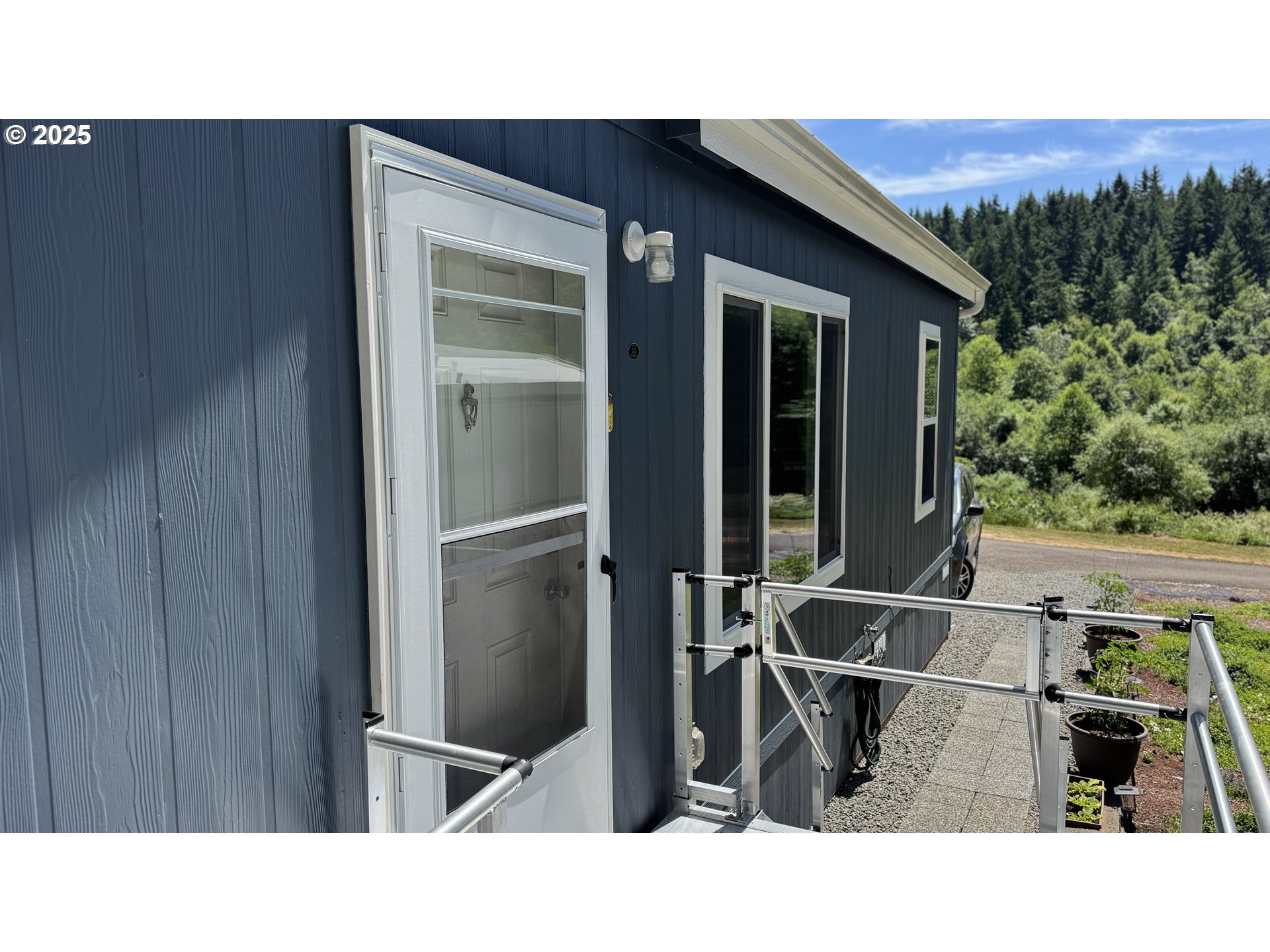 18331 South Heft Loop, Unit 6 Beavercreek, OR 97004 - Photo 2 of 22 Gallery Image 2