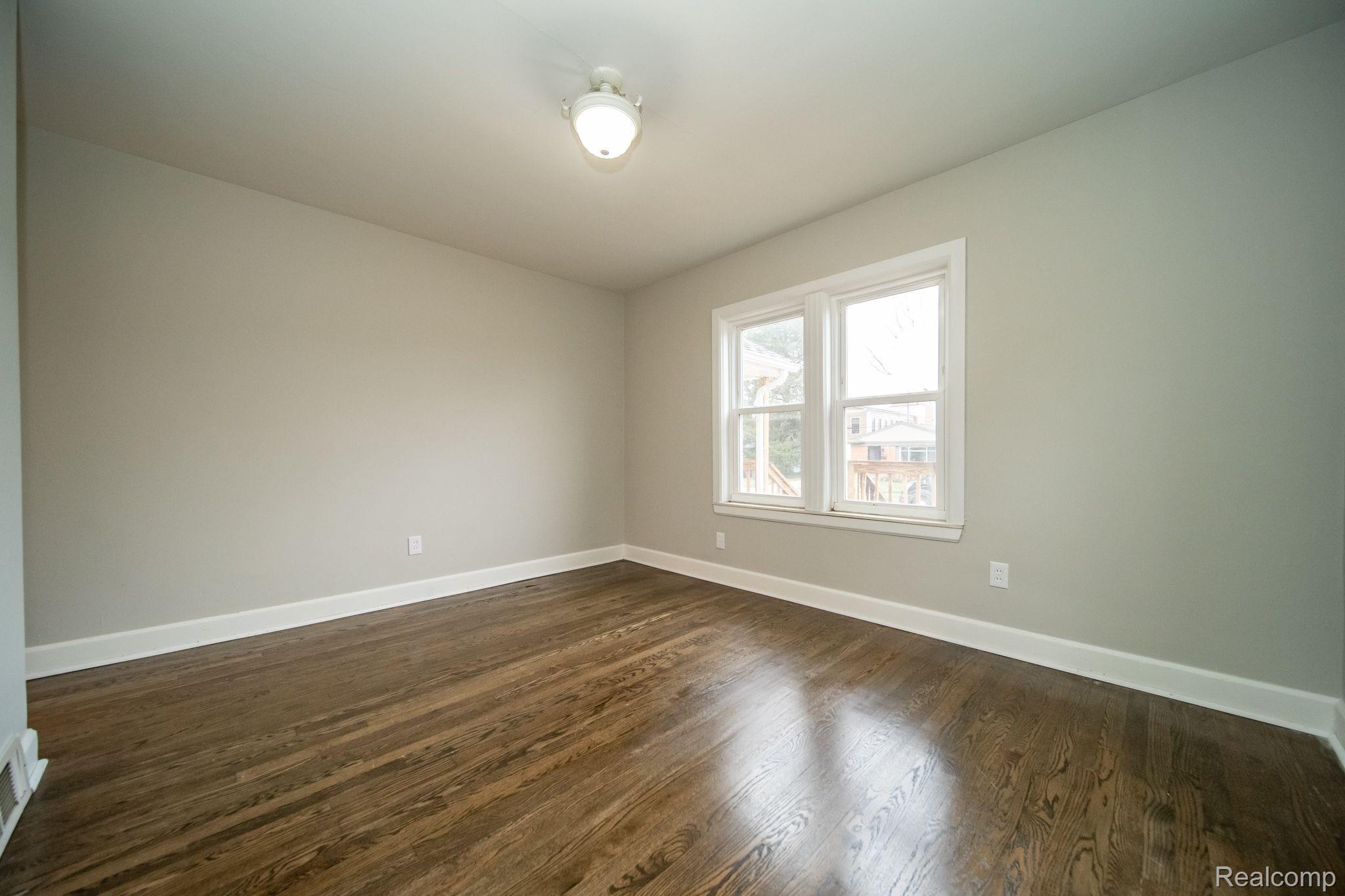 3221 Kenmore Road Berkley, MI 48072 - Photo 43 of 62 Gallery Image 43