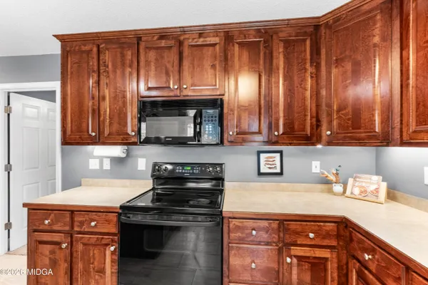 $225,000 | 418 Covington Cove, Byron, GA 31008