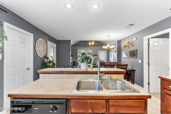 $225,000 | 418 Covington Cove, Byron, GA 31008