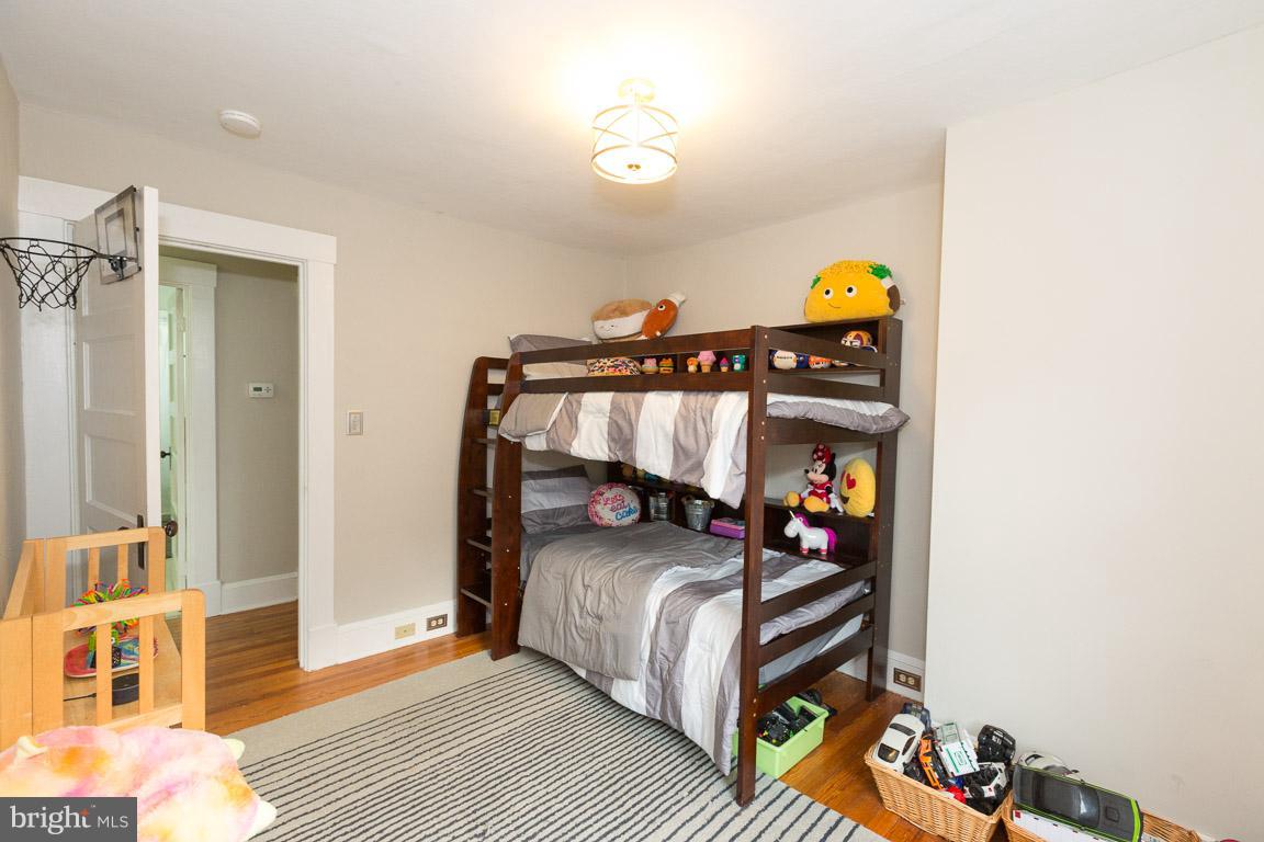 630 St Johns Road Baltimore, MD 21210 - Photo 17 of 29 Bedroom 3