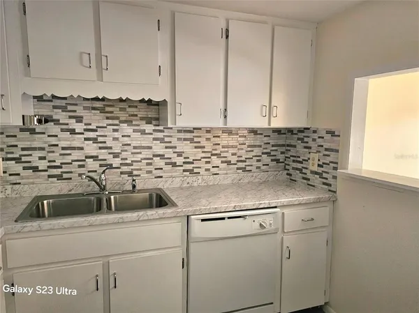 $1,350 | 2466 Ecuadorian Way, Unit 6, Clearwater, FL 33763