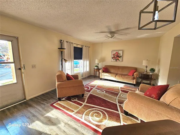 $1,350 | 2466 Ecuadorian Way, Unit 6, Clearwater, FL 33763