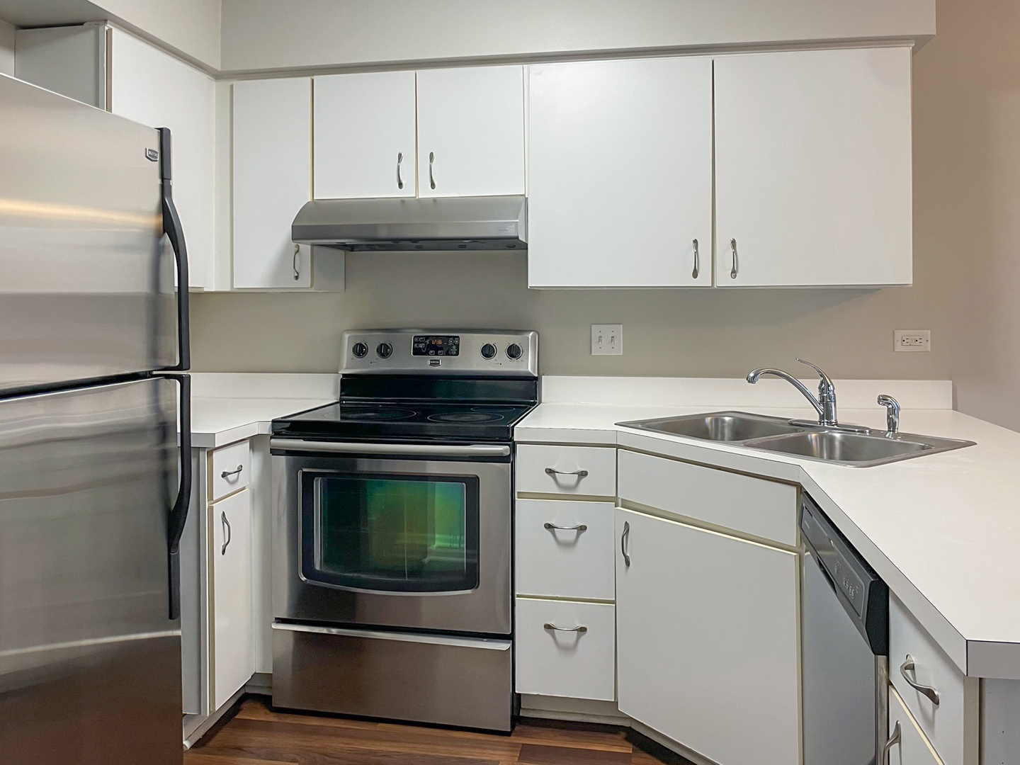 1344 South Lorraine Road, Unit B Wheaton, IL 60189 - Photo 11 of 21