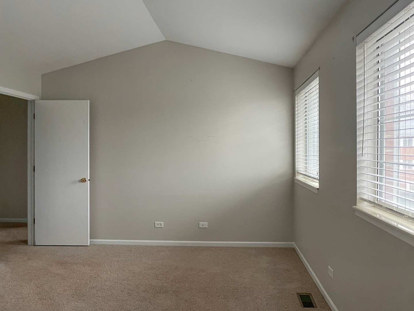 1344 South Lorraine Road, Unit B Wheaton, IL 60189 - Photo 12 of 21