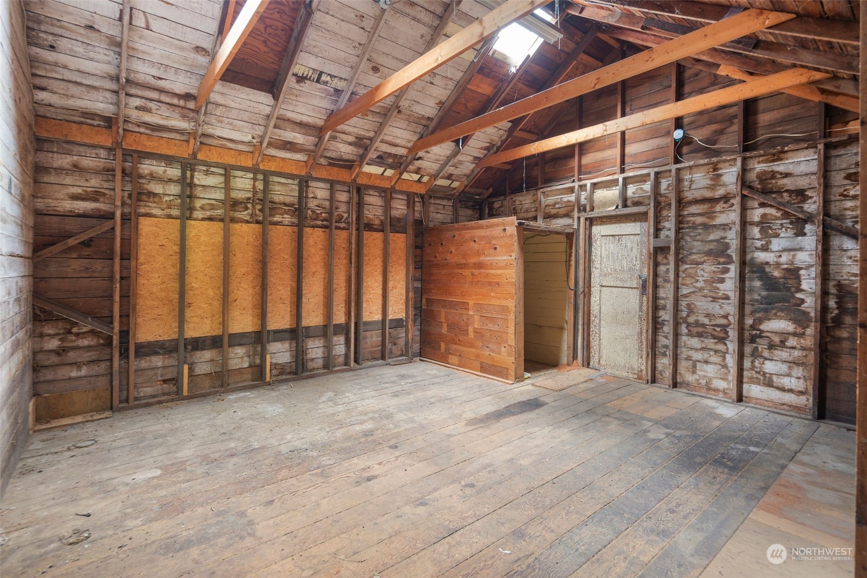 14844 Southeast 116th Street Renton, WA 98059 - Photo 28 of 38 a view of an empty room
