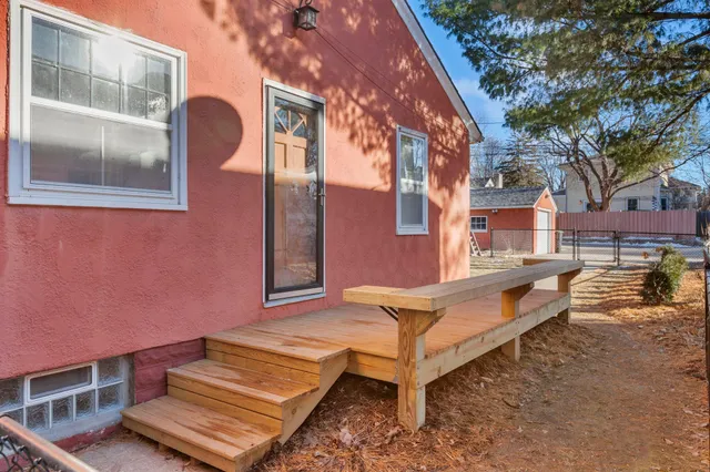 $2,295 | 445 Upton Avenue South, Minneapolis, MN 55405