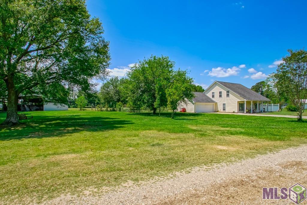 36313 Ruby Moore Road Denham Springs, LA 70706 - Photo 3 of 40