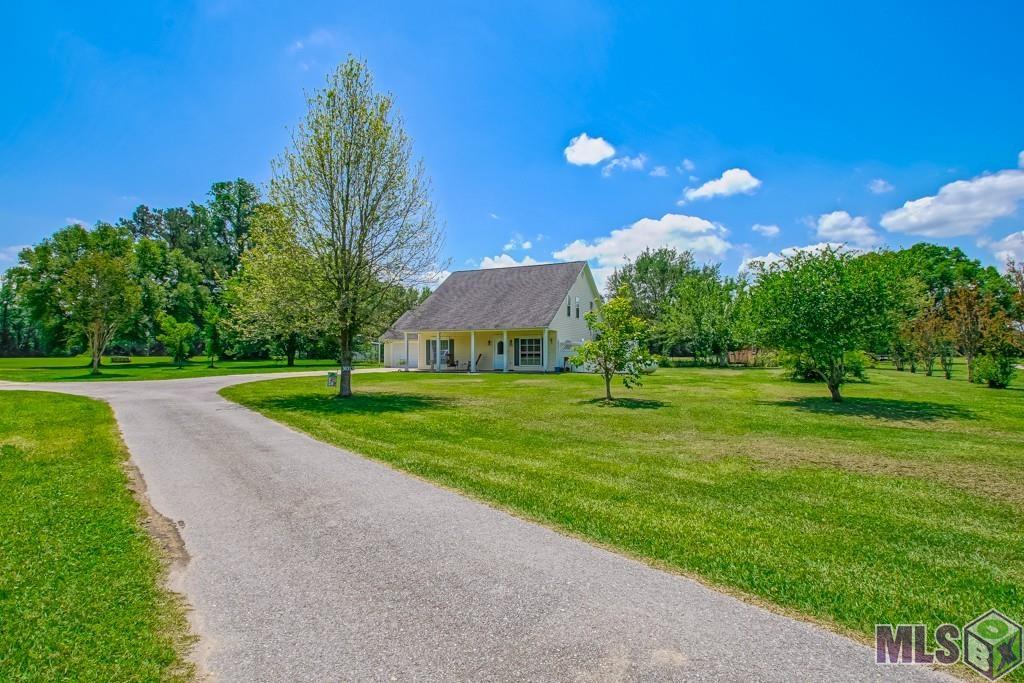 36313 Ruby Moore Road Denham Springs, LA 70706 - Photo 4 of 40