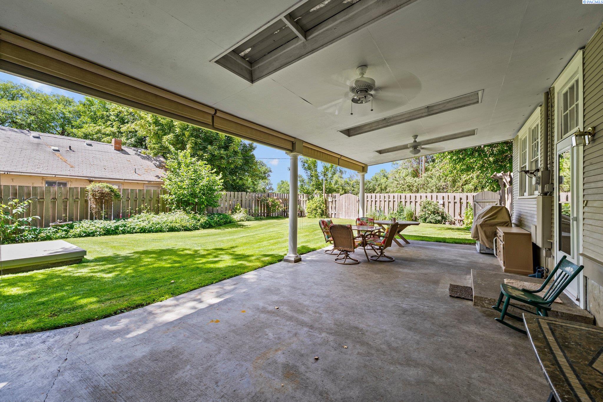 1121 Scoon Road Sunnyside, WA 98944 - Photo 32 of 39 Gallery Image 32