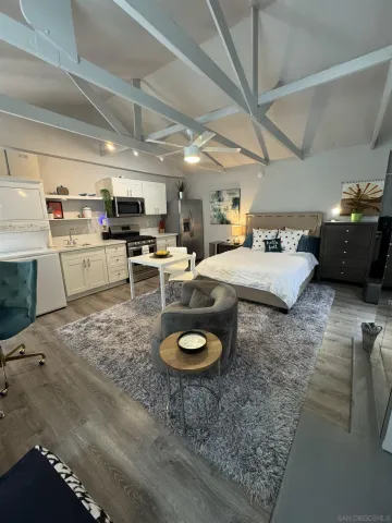$1,900 | 4535 Troy Lane, Unit STUDIO, La Mesa, CA 91942