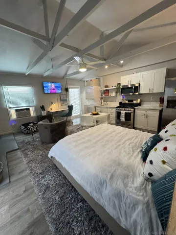 $1,900 | 4535 Troy Lane, Unit STUDIO, La Mesa, CA 91942