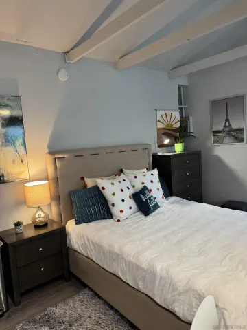 $1,900 | 4535 Troy Lane, Unit STUDIO, La Mesa, CA 91942