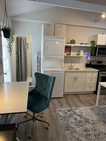 $1,900 | 4535 Troy Lane, Unit STUDIO, La Mesa, CA 91942