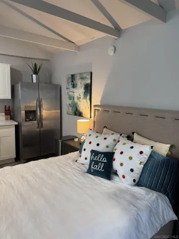 $1,900 | 4535 Troy Lane, Unit STUDIO, La Mesa, CA 91942