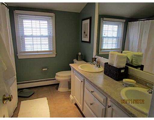 231 John Mowry Road Smithfield, RI 02917 - Photo 12 of 20 Bathroom.