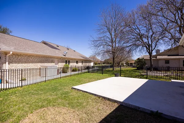 $425,000 | 2332 Rock Creek Drive, Kerrville, TX 78028